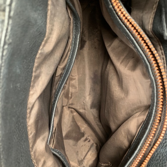 MATT & NAT Vegan leather Black Purse Handbag w/Shoulder Strap - Picture 5 of 14